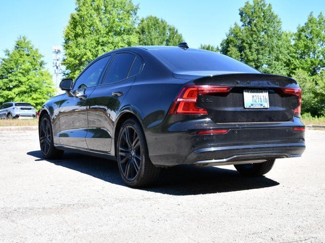 2024 Volvo S60 B5 Plus Black Edition