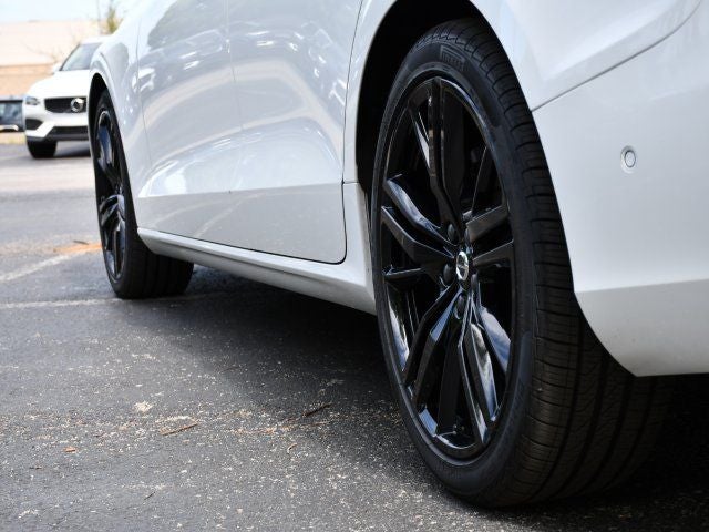 2023 Volvo S60 B5 Plus Black Edition