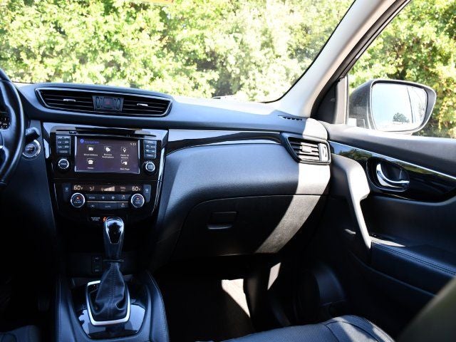 2017 Nissan Rogue Sport SL