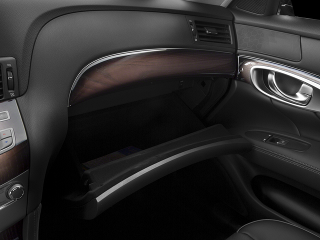 2017 INFINITI Q70 3.7X