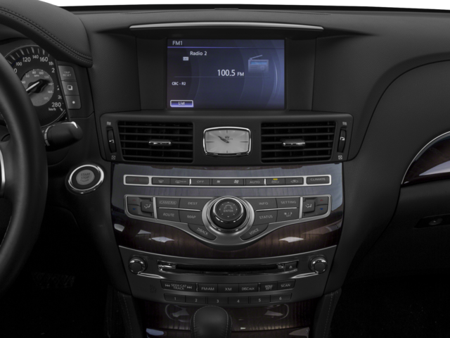 2017 INFINITI Q70 3.7X