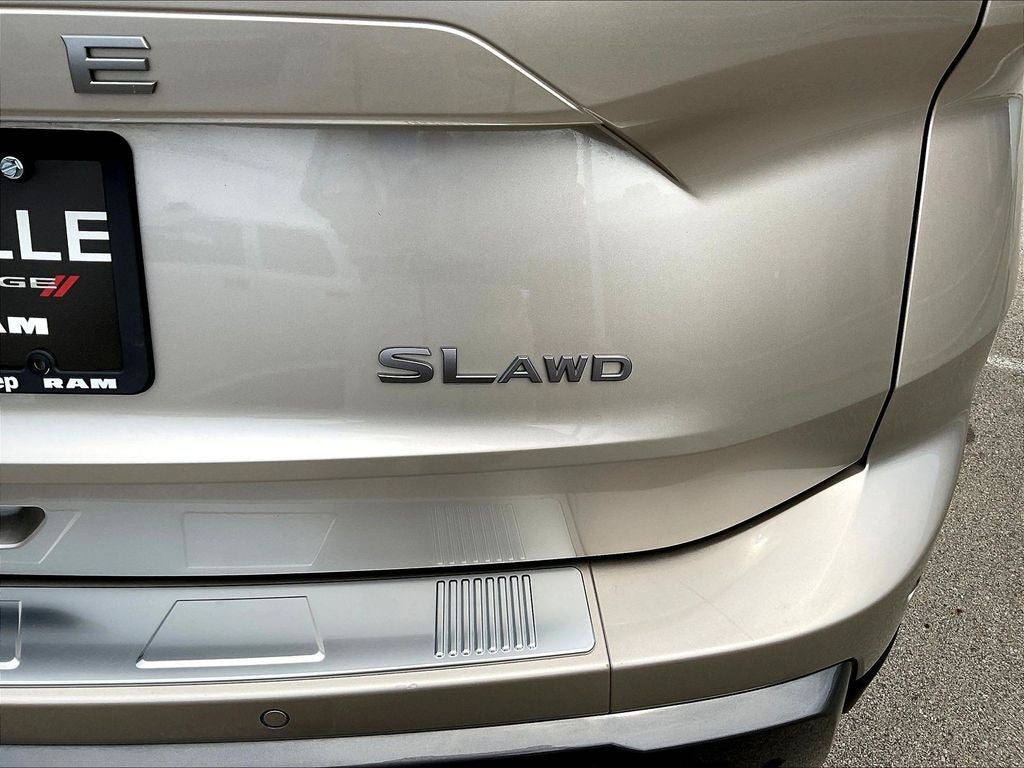 2025 Nissan Rogue SL