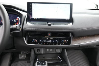 2025 Nissan Rogue Platinum