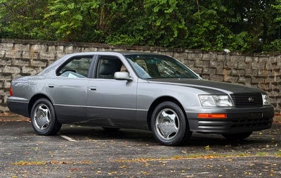 1997 Lexus LS 400