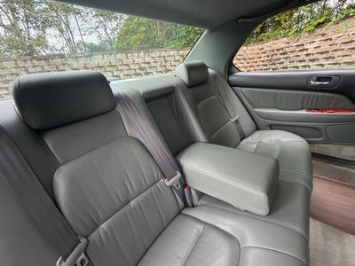 1997 Lexus LS 400