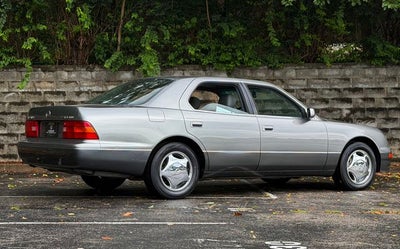 1997 Lexus LS 400