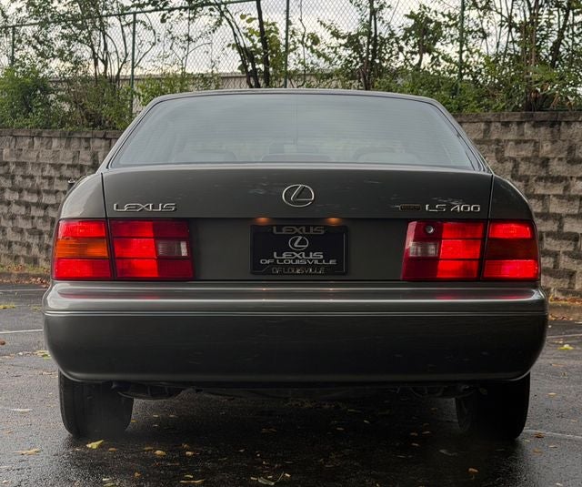 1997 Lexus LS 400