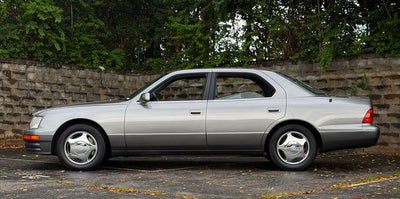 1997 Lexus LS 400