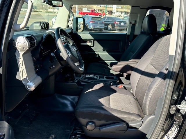 2014 Toyota FJ Cruiser Base