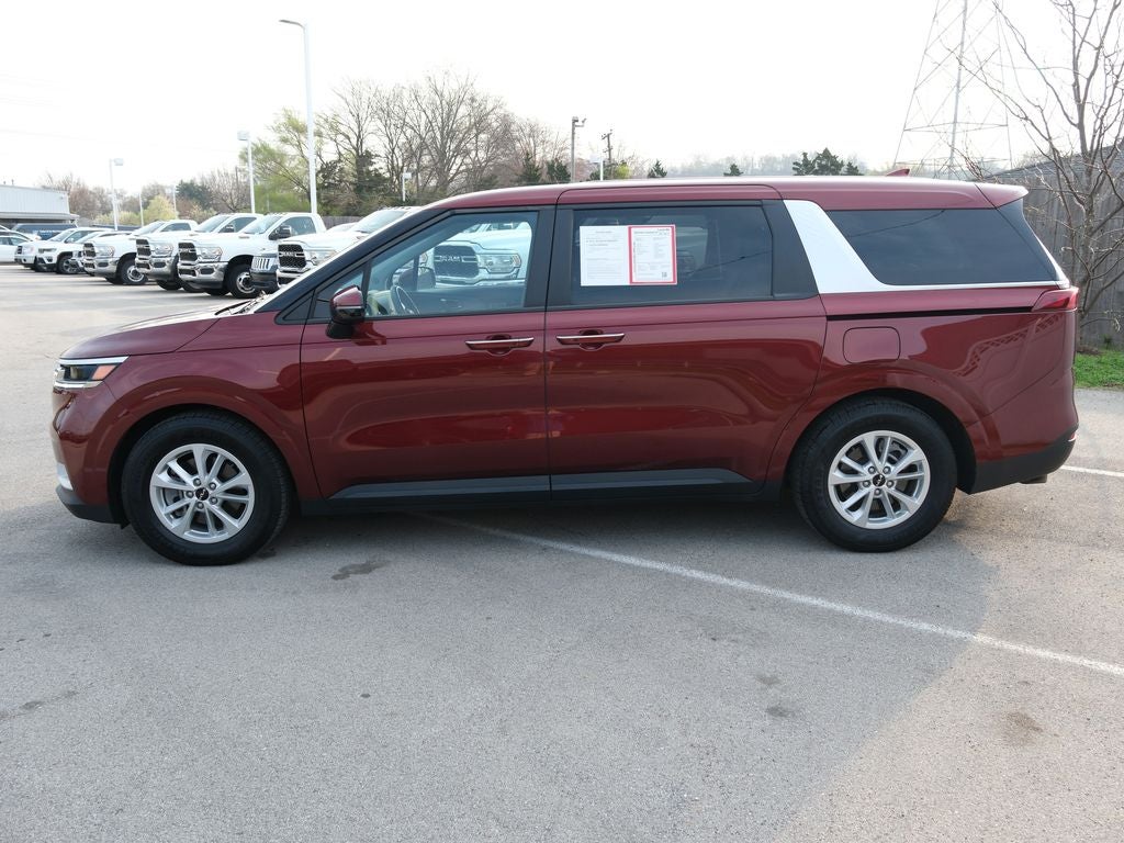 2024 Kia Carnival LX