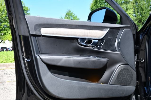 2023 Volvo S90 B6 Plus