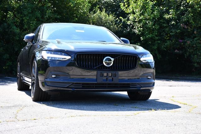 2023 Volvo S90 B6 Plus