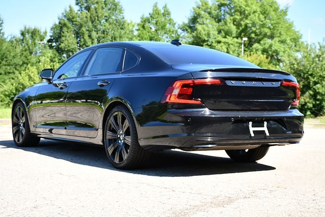 2023 Volvo S90 B6 Plus