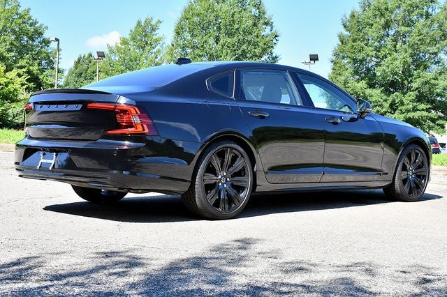 2023 Volvo S90 B6 Plus