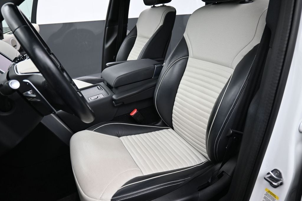 2023 Land Rover Discovery HSE R-Dynamic