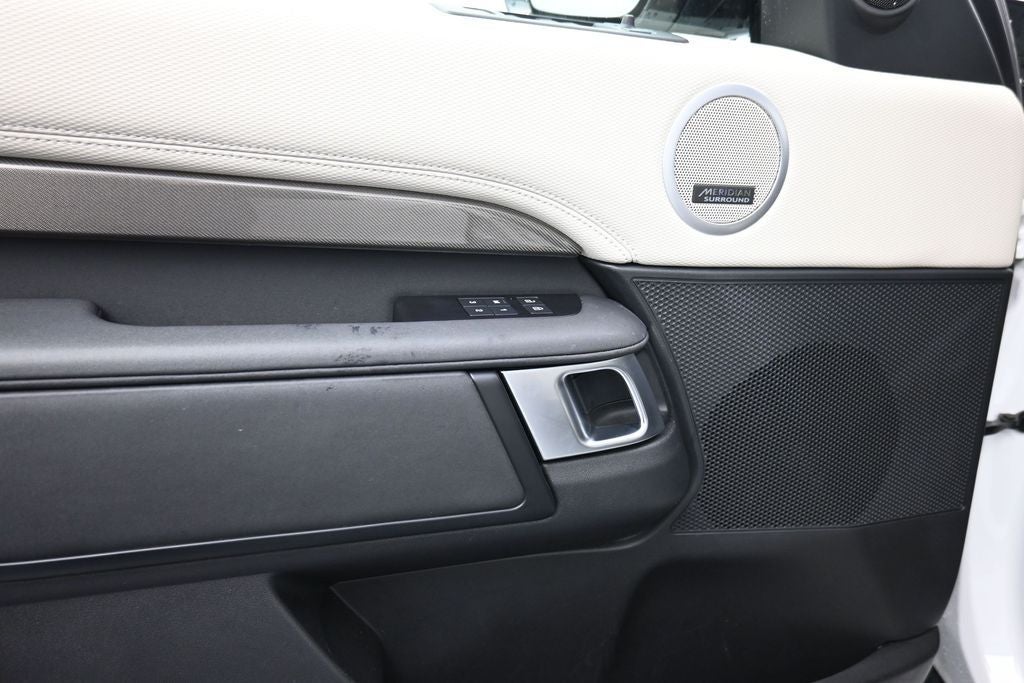2023 Land Rover Discovery HSE R-Dynamic