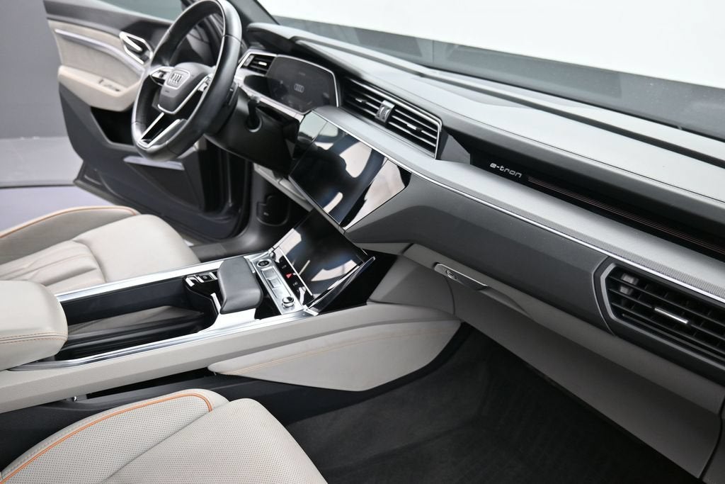 2024 Audi Q8 e-tron Prestige