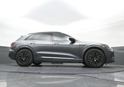 2024 Audi Q8 e-tron Prestige