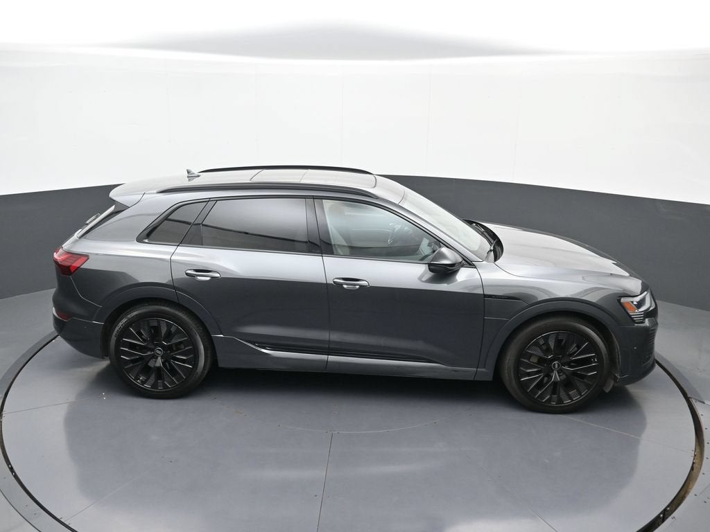 2024 Audi Q8 e-tron Prestige