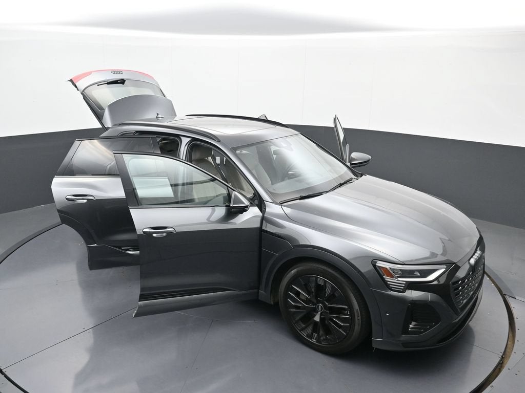2024 Audi Q8 e-tron Prestige