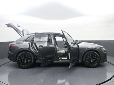 2024 Audi Q8 e-tron Prestige