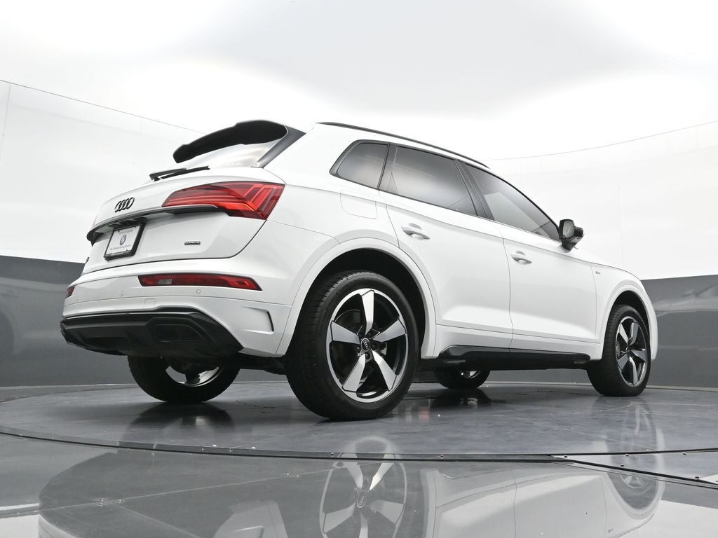 2022 Audi Q5 S line Premium Plus