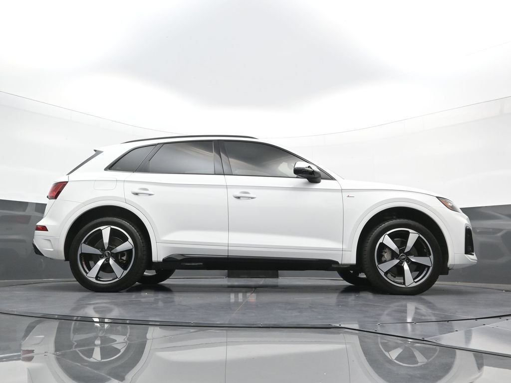 2022 Audi Q5 S line Premium Plus
