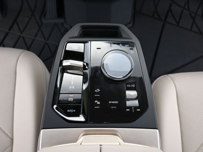 2026 BMW iX xDrive45