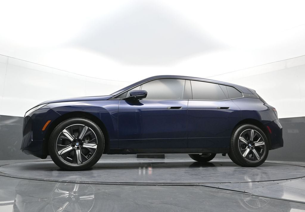 2026 BMW iX xDrive45