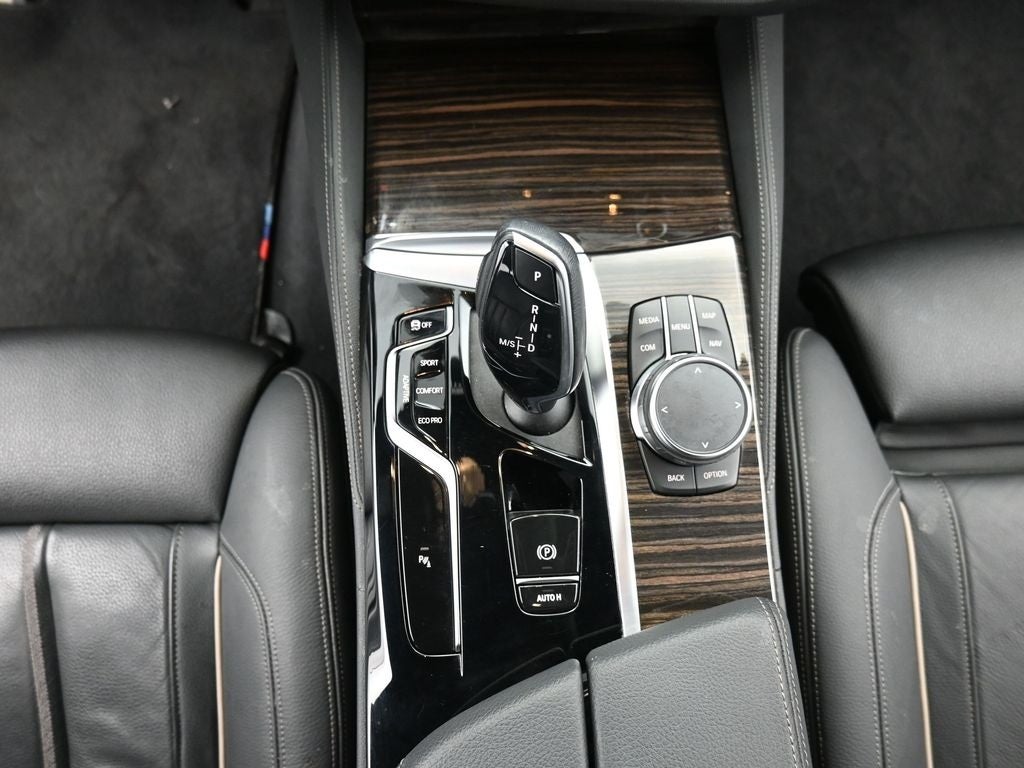 2023 BMW 5 Series M550i xDrive