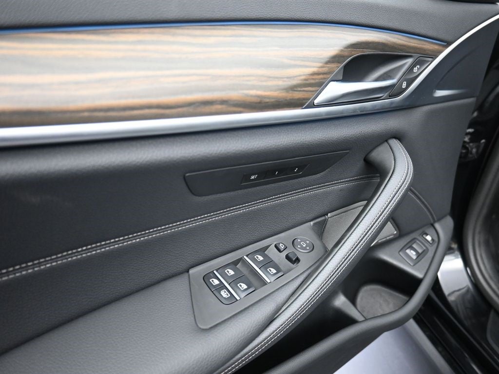 2023 BMW 5 Series 530e xDrive