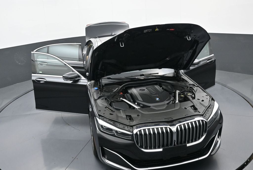 2022 BMW 7 Series 740i xDrive