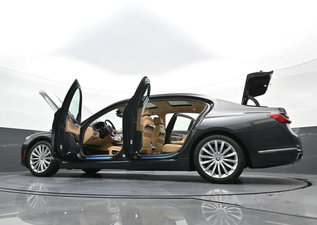 2022 BMW 7 Series 740i xDrive