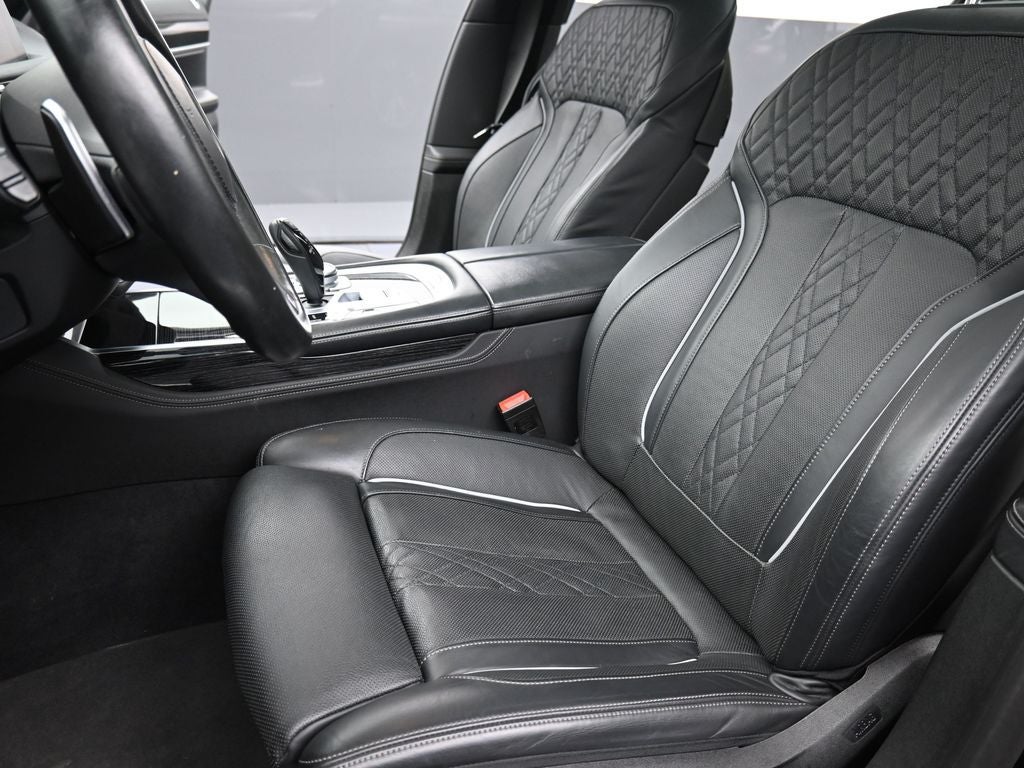 2022 BMW 7 Series 740i xDrive