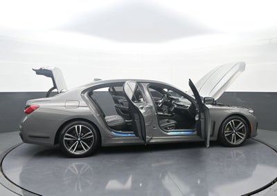 2022 BMW 7 Series 750i xDrive