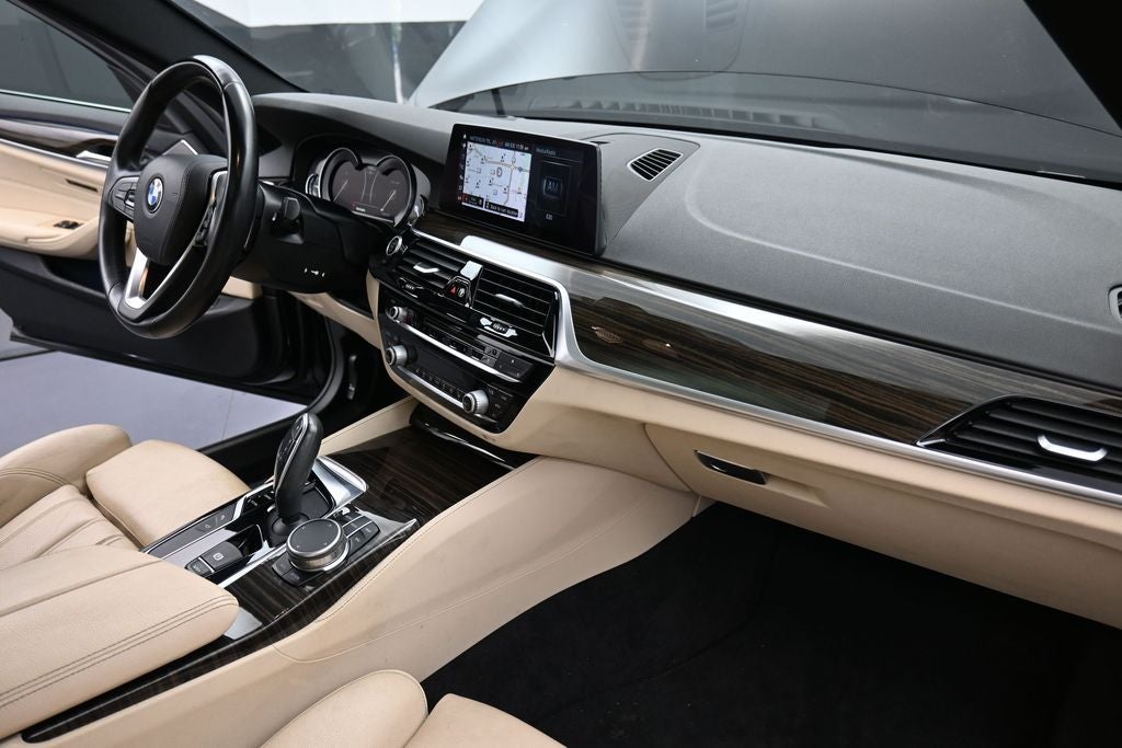 2019 BMW 5 Series 530i
