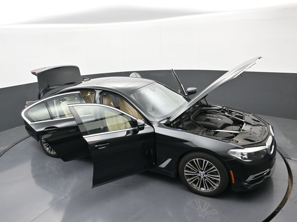 2019 BMW 5 Series 530i