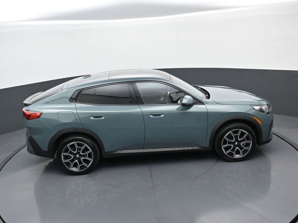 2025 BMW X2 xDrive28i