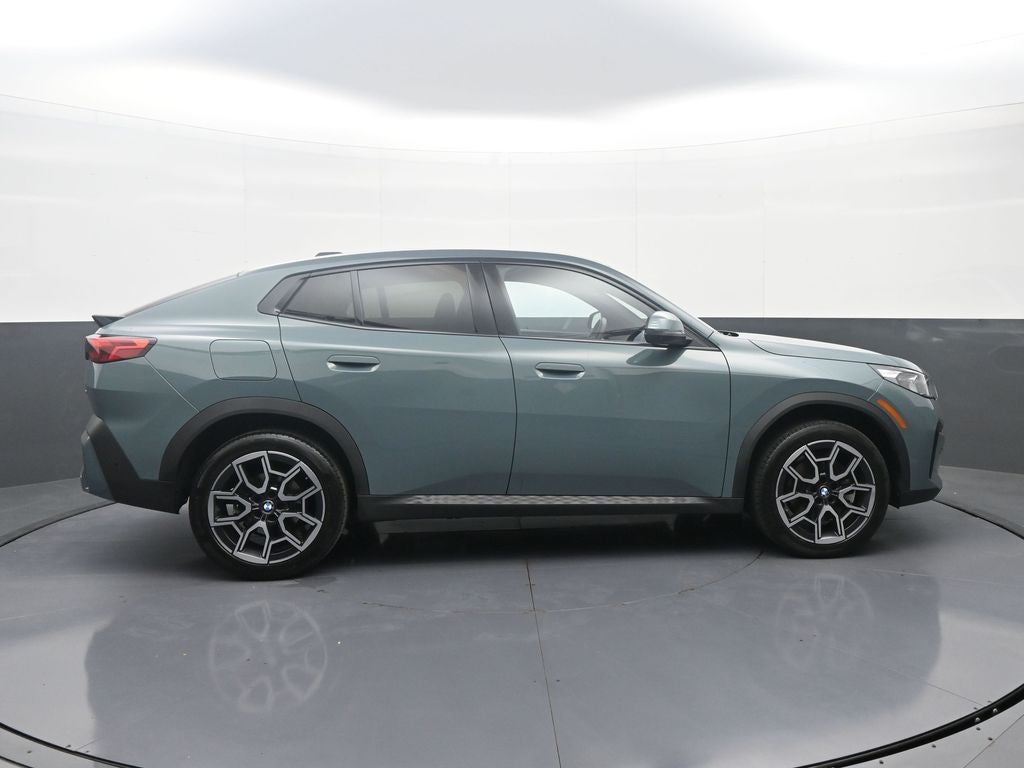 2025 BMW X2 xDrive28i