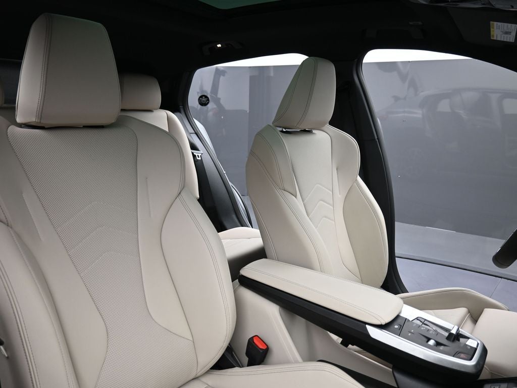 2025 BMW X2 xDrive28i