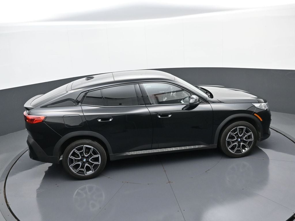 2025 BMW X2 xDrive28i