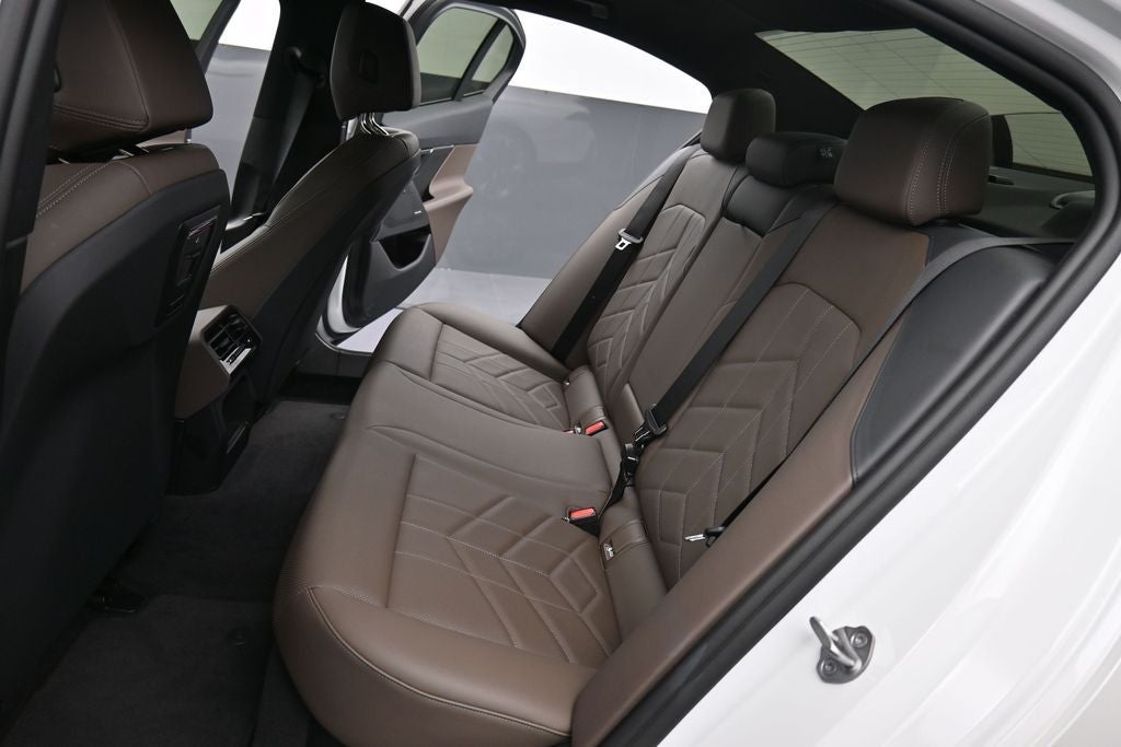 2024 BMW i5 eDrive40