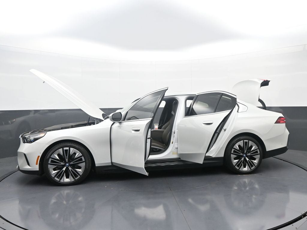 2024 BMW i5 eDrive40