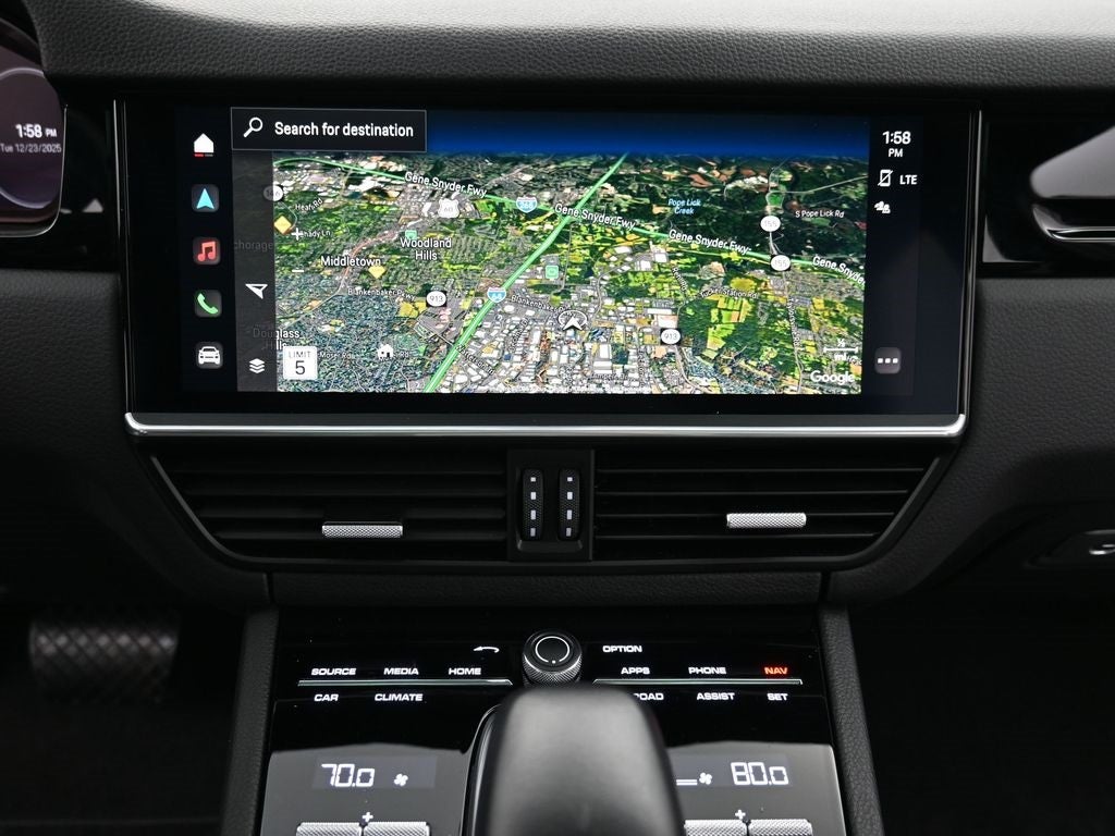 2023 Porsche Cayenne Base