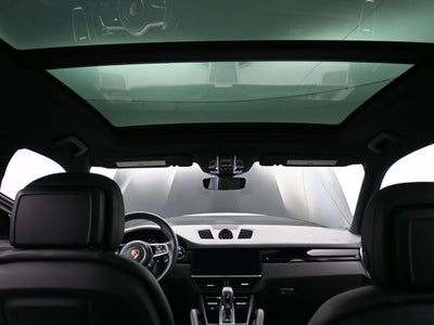 2023 Porsche Cayenne Base