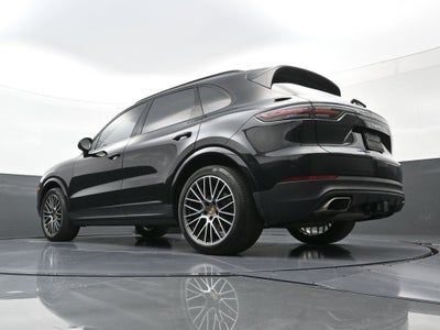 2023 Porsche Cayenne Base