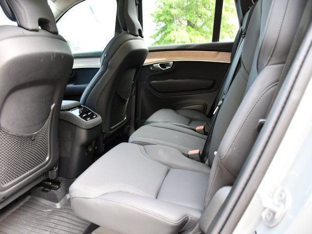 2025 Volvo XC90 B6 Core 2025.5