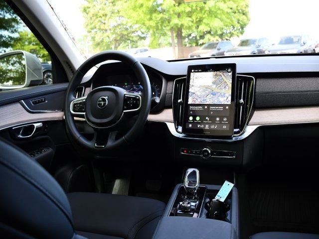 2025 Volvo XC90 B6 Core 2025.5