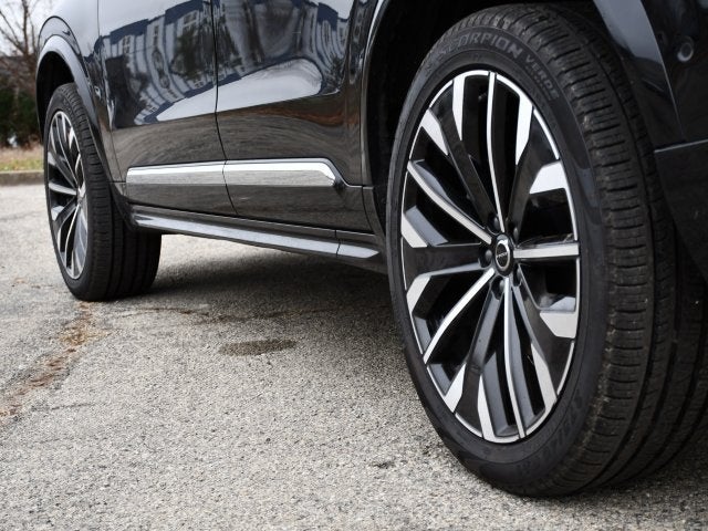 2025 Volvo XC90 B6 Plus 7-Seater 2025.5