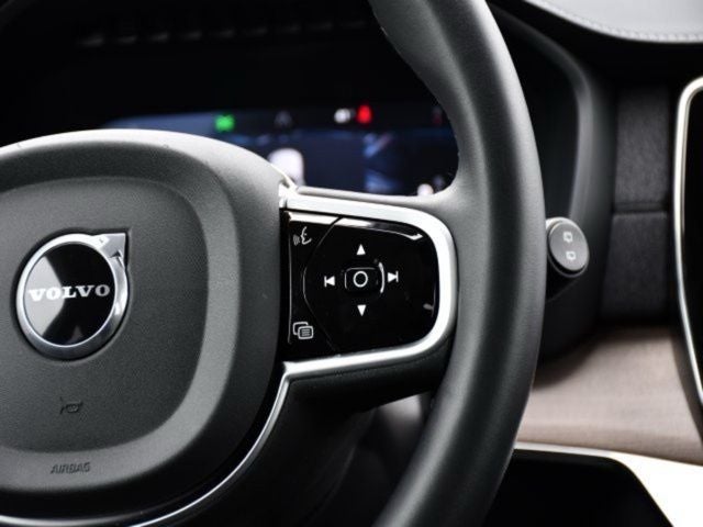 2025 Volvo XC90 B6 Plus 7-Seater 2025.5